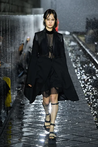 Look 4